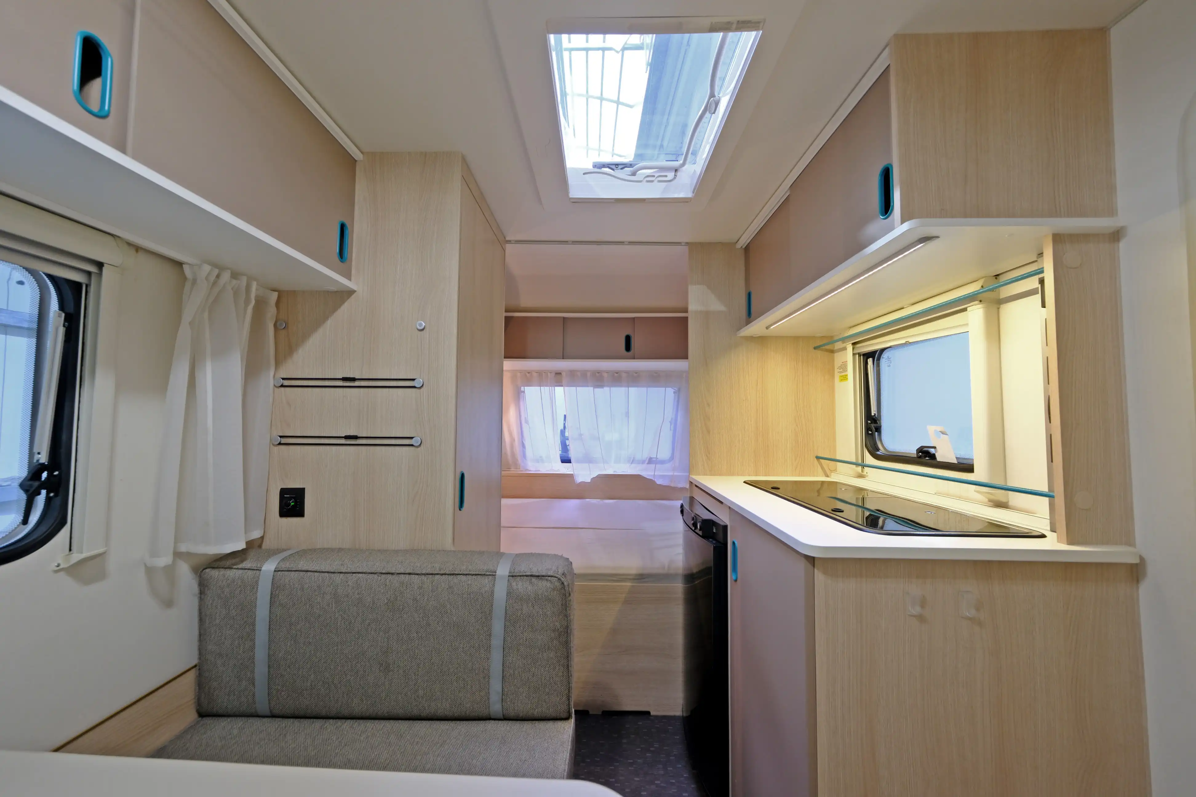 ADRIA Aviva 400 PS - Ansicht 9